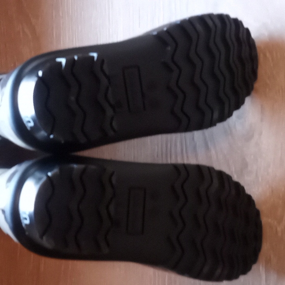 Women's Chinook Tall Rain Boots Cow Print Chunky Heel - Picture 9 of 13